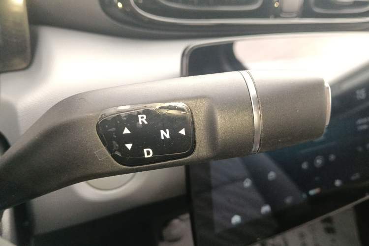 Used Leapmotor T03 2024 403 Comfort Edition Gear Lever