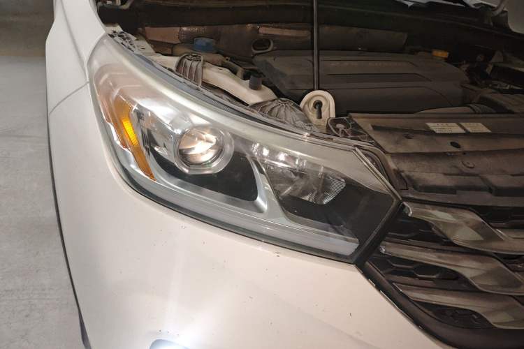 Used GAC Trumpchi GS4 2018 235T Manual Two-Wheel Drive Luxury Edition Right Front Headlight