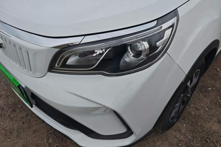 Used Geometry EX3 Kung Fu Cow 2021 Tough Bull Cow Left Front Headlight