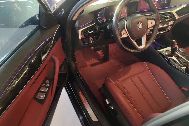 Used BMW 5 Series 2021 525Li Luxury Package Driver Seat