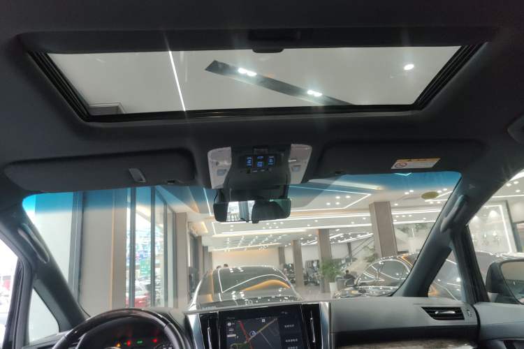 Used Toyota Vellfire 2021 Crown Dual-Engine 2.5L HV Prestige Edition Headliner