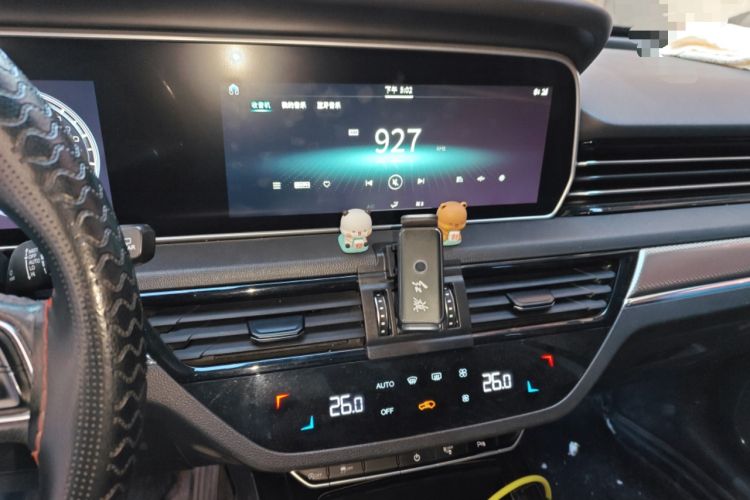 Used Hongqi HS5 2019 2.0T Smart Connect Flagship All-Wheel-Drive Version Audio And AC Panel