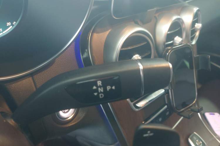 Used Mercedes-Benz GLC 2020 Facelift GLC 300 L 4MATIC Dynamic Edition
