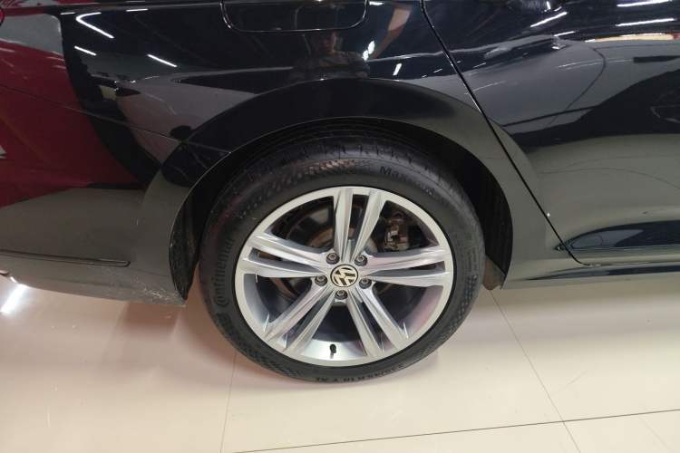 Used Volkswagen Passat 2019 380TSI Luxury Edition China VI Standard