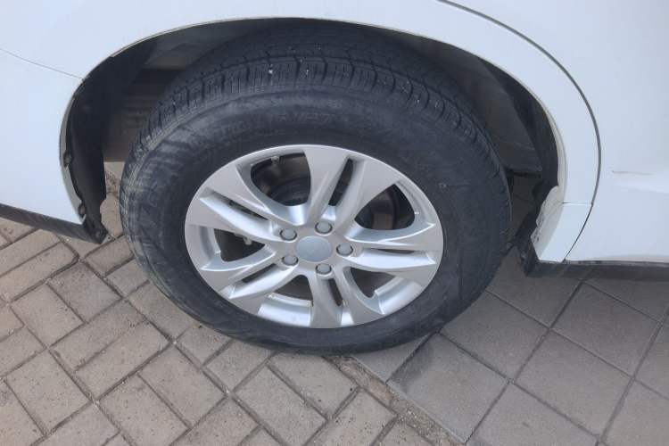 Used Haval M6 2019 1.5T DCT Two-Wheel Drive Value Edition China VI Standard Right Rear Wheel Hub