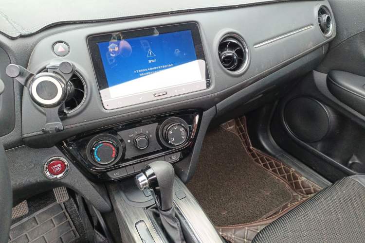 Used Honda XR-V 2015 1.8L EXi CVT Comfort Version
