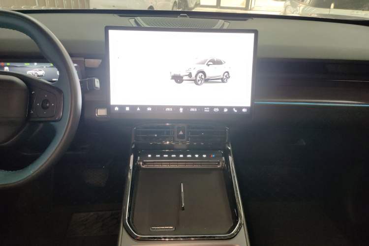 Used JETOUR Shanhai L6 2024 1.5TD DHT MAX
