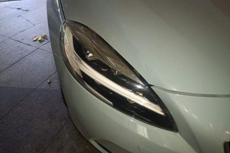 Used Volvo V40 2019 T3 Zhiyi Edition
