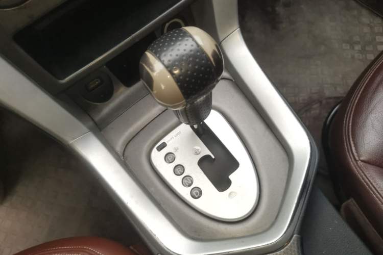 Used Venucia T70X 2015 2.0L CVT Smart Enjoyment Sport Edition