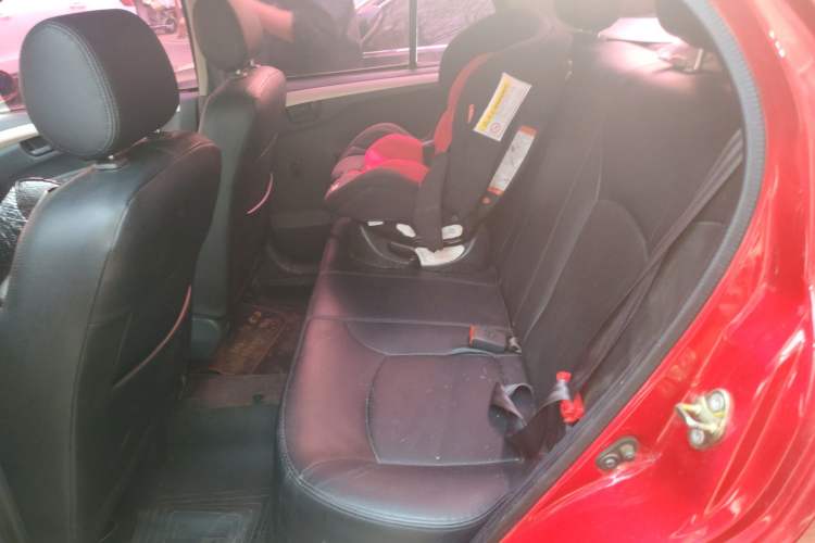 Used FAW Weizhi V5 2013 1.5L Manual Elite Model China IV Standard Left Rear Seat