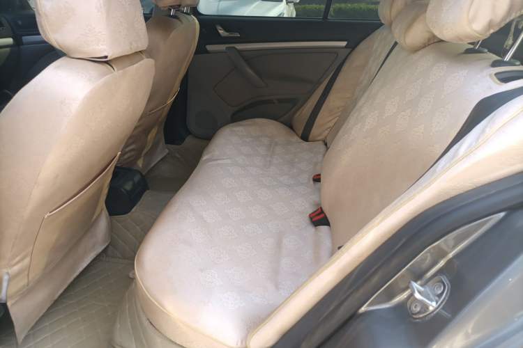 Used Skoda Octavia 2015 Classic Model 1.6L Manual Eado Version