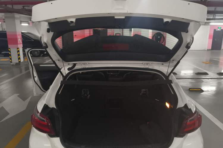 Used Qoros 3 2015 Urban SUV 1.6T Automatic – Dynamic Edition Enhanced Model Trunk