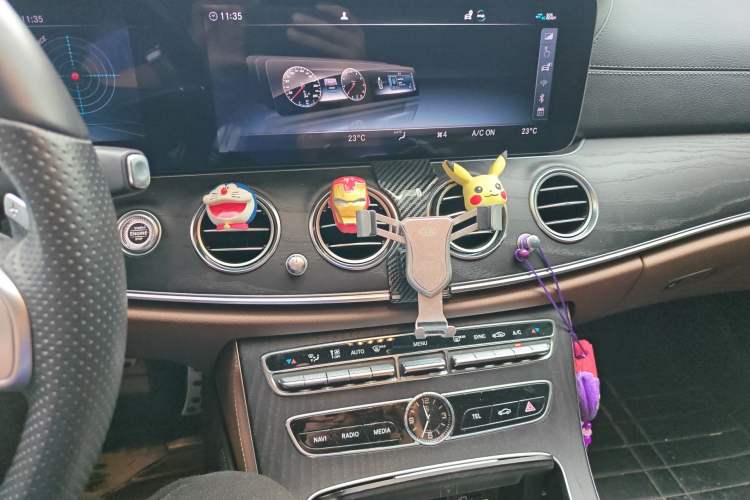 Used Mercedes-Benz E-Class 2020 E 300 L Sport Luxury Edition Audio And AC Panel