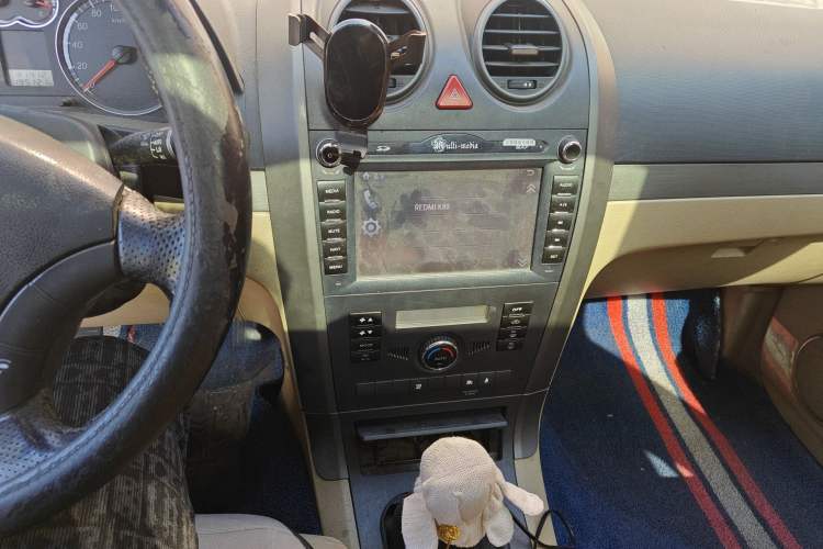 Used Haval H5 Classic 2012 European-style 2.0L Two-Wheel Drive Elite Model Audio And AC Panel