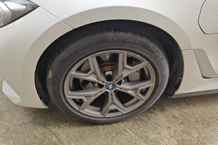Used BMW i3 2022 eDrive 35 L
