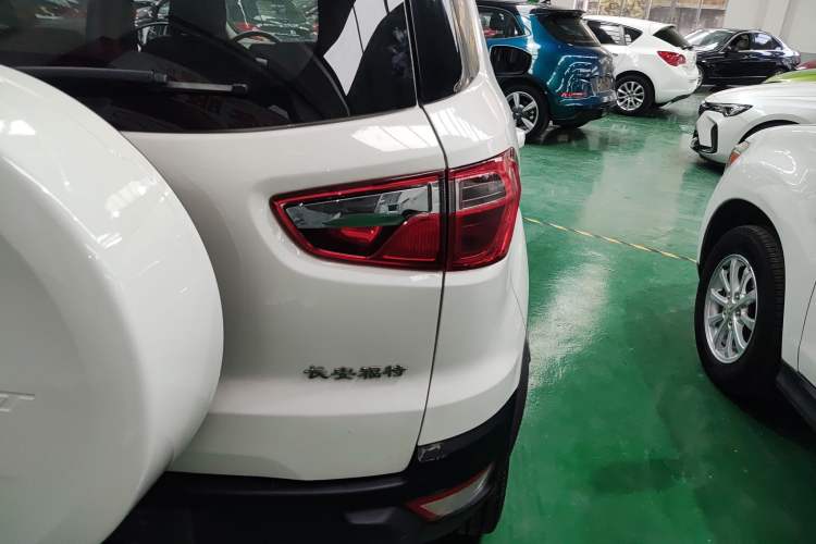 Used Ford EcoSport 2013 1.5L Automatic Fashion Model