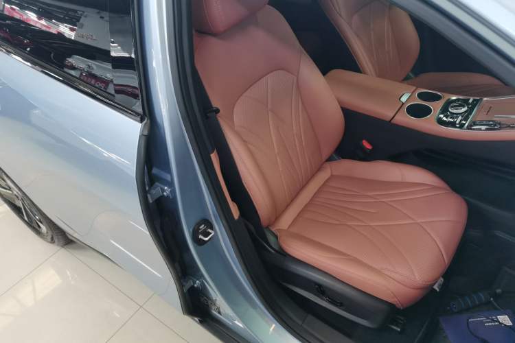 Used Geely Galaxy L6 2025 EM-i 140km Starship Edition Right Front Seat