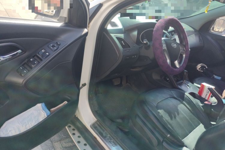 Used Hyundai ix35 2012 2.0L Automatic Two-Wheel Drive Elite Edition GLS
