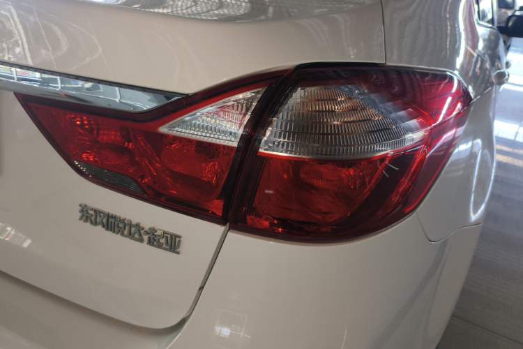 Used Kia K3 2016 1.6L Automatic GLS Right Rear Taillight