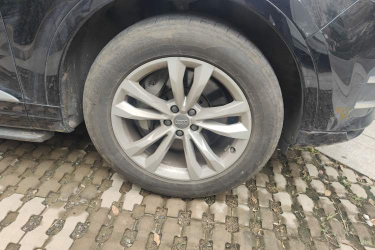 Used Audi Q7 2019 55 TFSI Technology Edition
