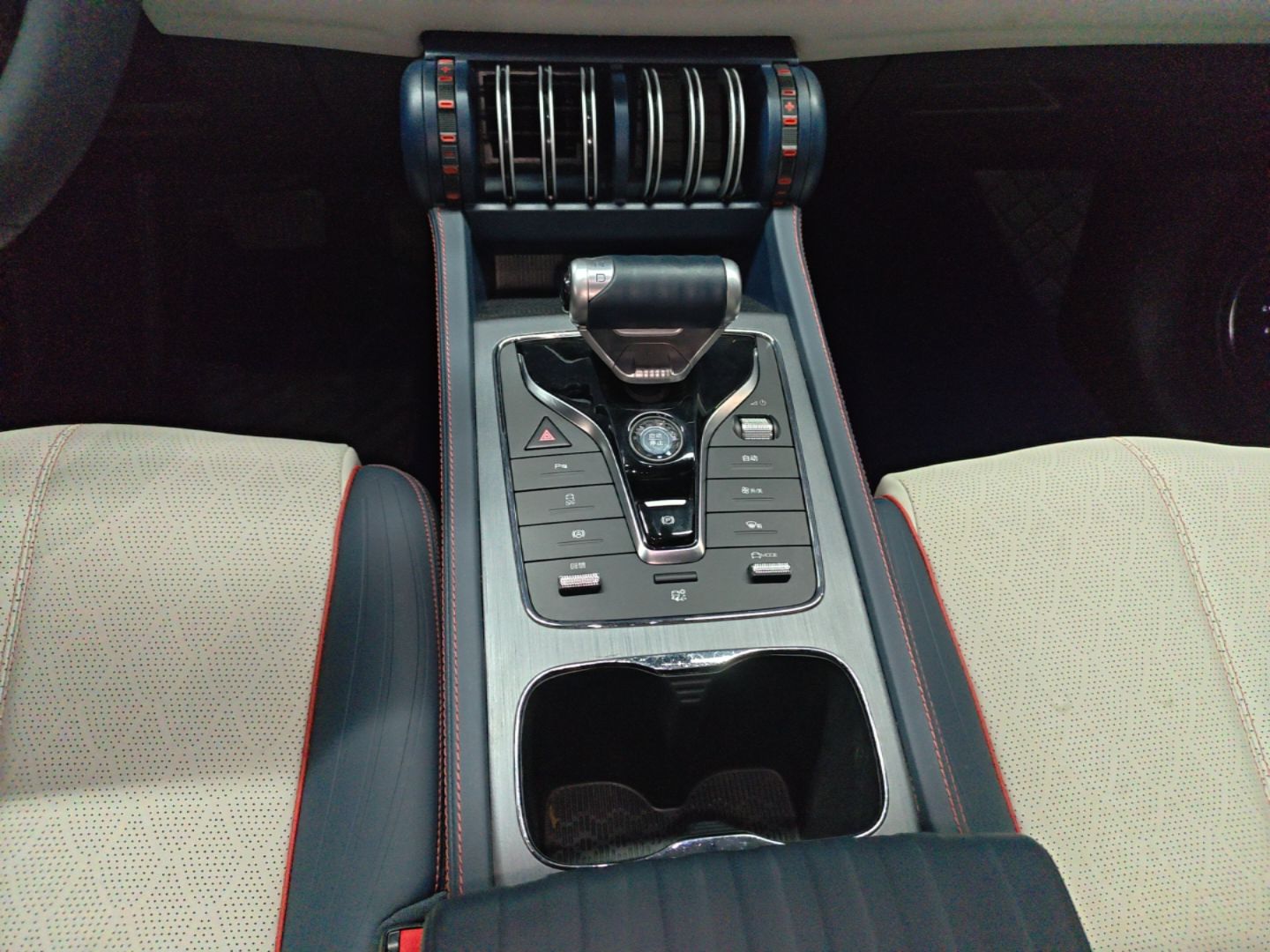 BYD Yuan PLUS 2022 510 km Luxury Version — снимка 16