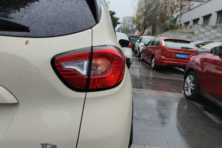 Used Renault Captur 2015 1.2T Automatic Comfort Edition