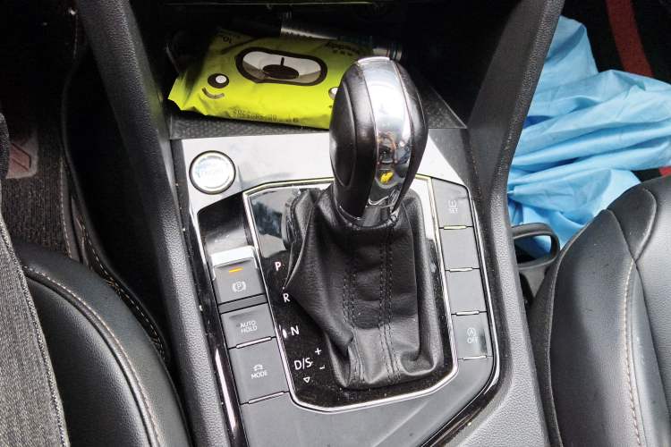 Used Volkswagen Tharu 2020 280TSI Two-Wheel Drive Luxury Plus Version China VI Standard
