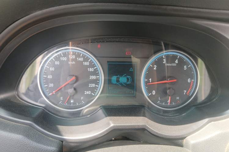 Used Brilliance V5 2016 1.5T Manual Two-Wheel Drive Smart Version Instrument Cluster