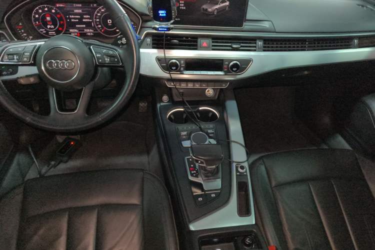 Used Audi A4L 2019 40 TFSI Fashion Edition China VI Emission Standard