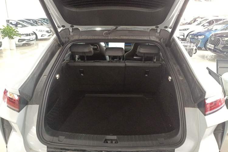 Used BYD Song L EV 2025 Intelligent Driving Version 662 km LiDAR Excellence Edition