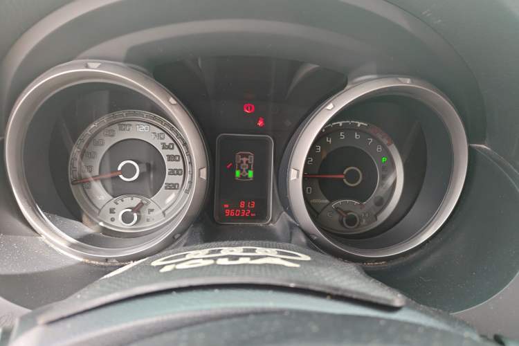 Used Mitsubishi Pajero  Instrument Cluster