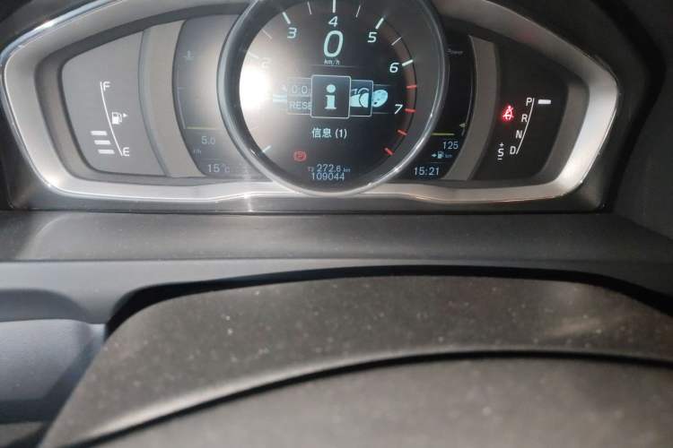 Used Volvo V60 2013 T5 Zhiya Edition Odometer Close Up