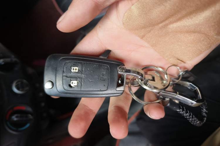 Used Chevrolet Sail 2016 Sail 3 1.3L Manual Comfort Sunroof Edition Vehicle Key