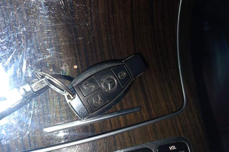 Used Mercedes-Benz GLC 2016 GLC 260 4MATIC Dynamic Edition Interior 1