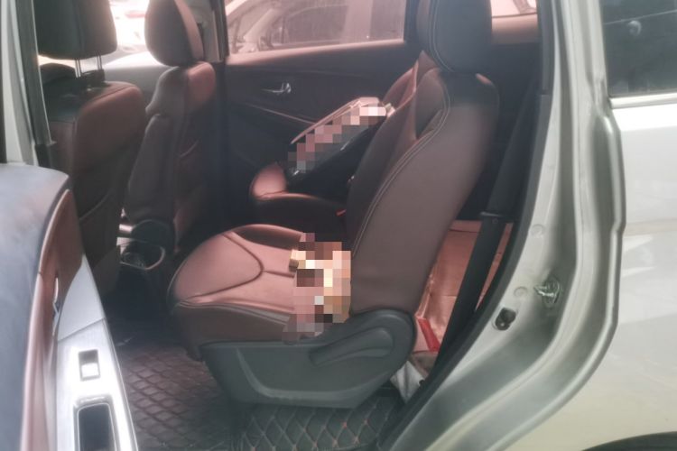 Used Venucia M50V 2019 1.6L CVT Luxury Edition Left Rear Seat