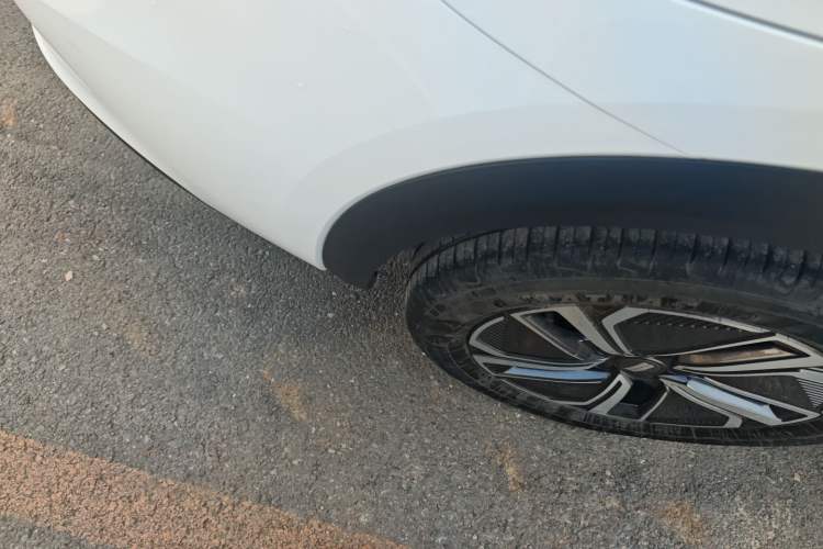 Used Geely Galaxy Galaxy Xingjian 7 EM-i 2025 120km Launch+ Version