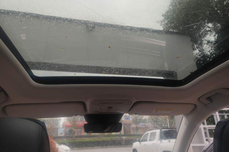 Used Hongqi HS5 2022 Revised Version 2.0T Smart Connect Flagship Edition