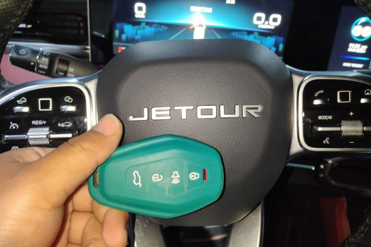 Used JETOUR X70 PLUS 2023 1.6T DCT Stronger PLUS 5-seater