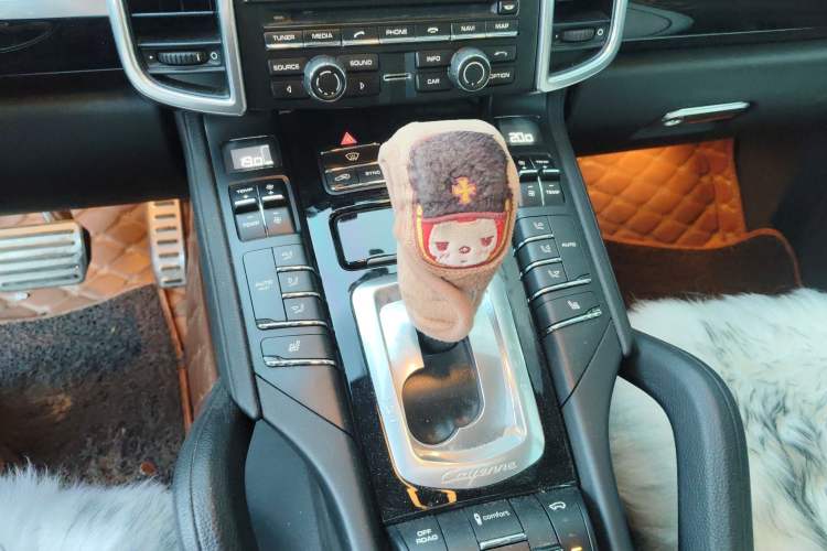 Used Porsche Cayenne 2015 Cayenne 3.0T Gear Lever