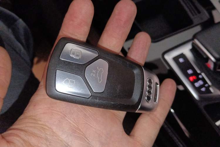 Used Audi Q5L Sportback 2021 40 TFSI Fashion Model Interior 1