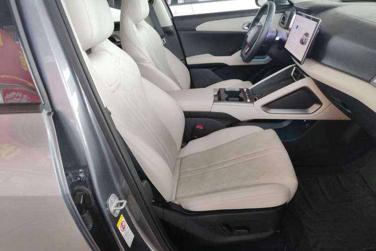 Used BYD Yuan UP 2025 Intelligent Driving Version 401 km Beyond-Range Edition