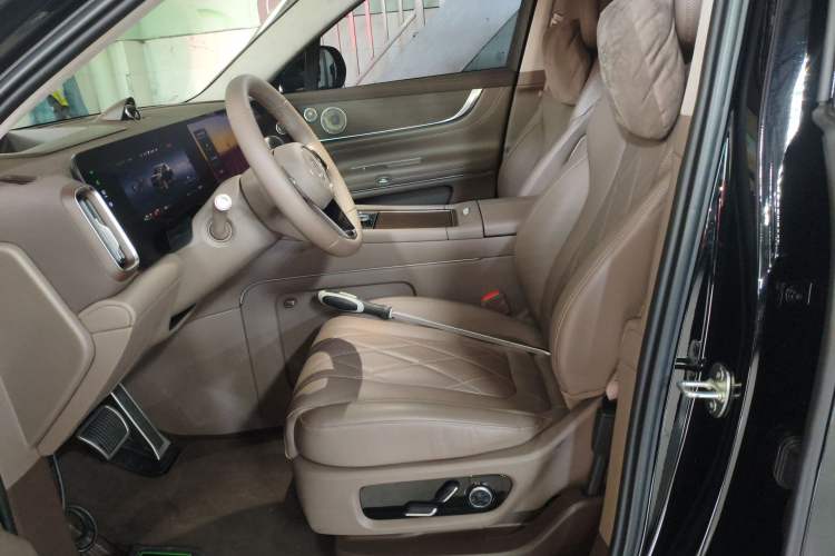 Used Hima AITO M9 2024 Range-Extended Max Edition 52 kWh 5-Seater Version
