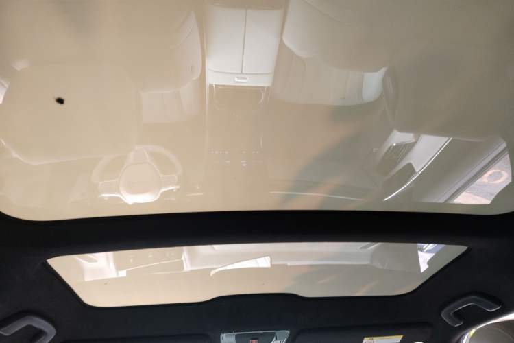 Used Honda P7 2025 Four-Wheel Drive Long-Range Max Headliner