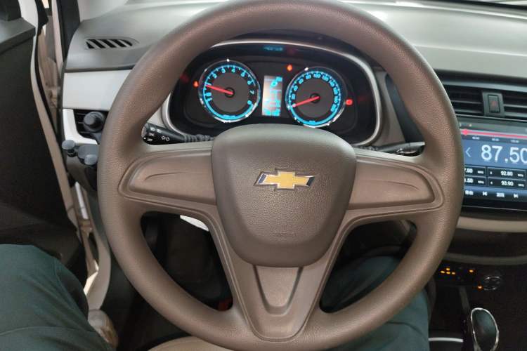 Used Chevrolet Lova RV 2016 1.5L Automatic Comfort Edition
