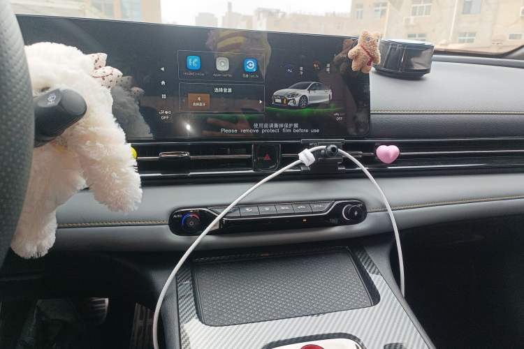 Used GAC Trumpchi EMPOW 2023 270T DCT J15 Version Audio And AC Panel