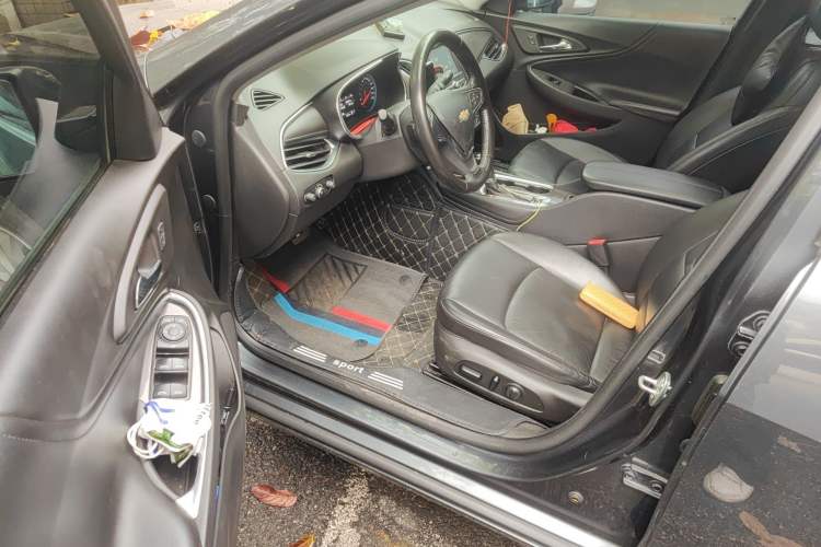 Used Chevrolet Malibu XL 2017 1.5T Automatic Ruichi Edition Driver Seat