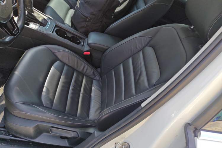 Used Volkswagen Lamando 2015 280TSI DSG Comfort Edition Left Front Seat