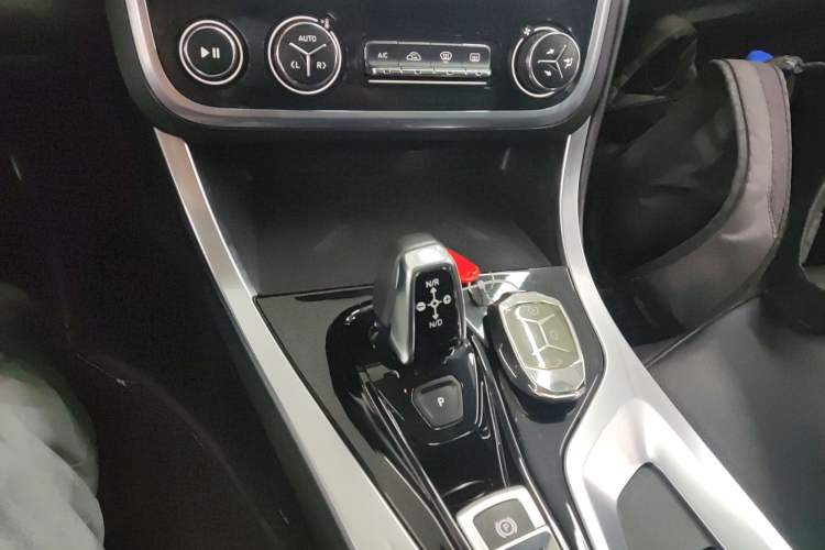 Used Lynk & Co 01 2017 2.0T Two-Wheel Drive Pro Edition
