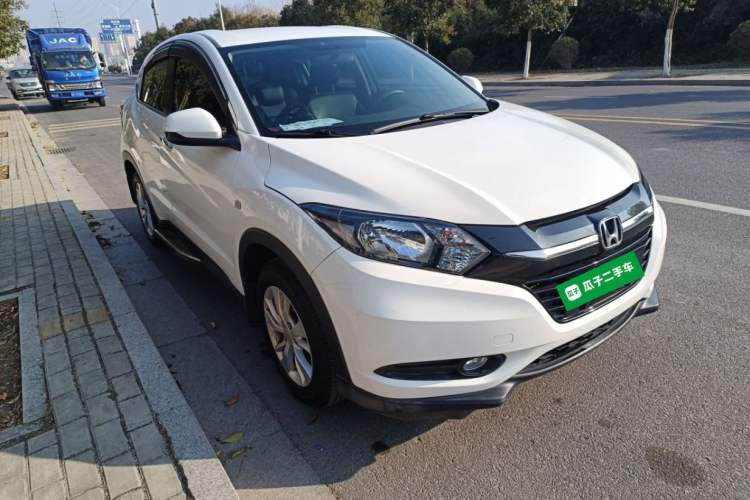 Used Honda Vezel 2015 1.5L manual two-wheel drive Comfort trim level