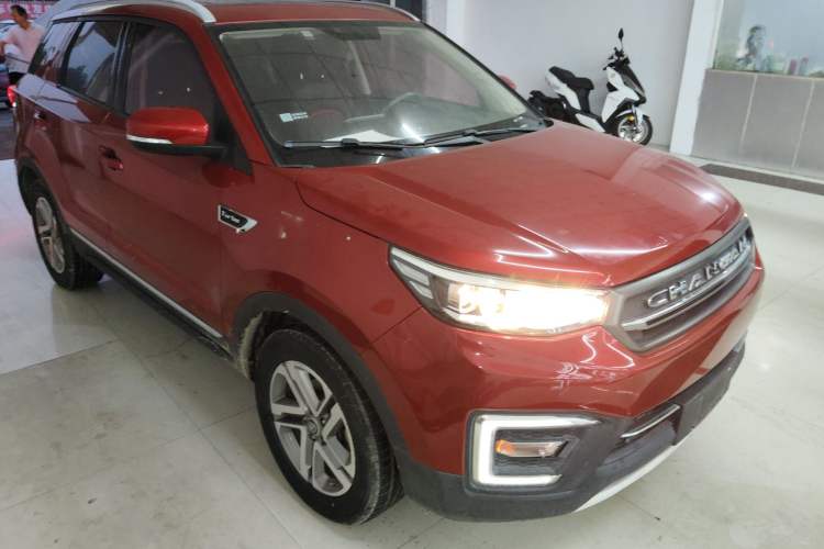 Used Changan CS55 2017 1.5T Manual Colorful Edition
